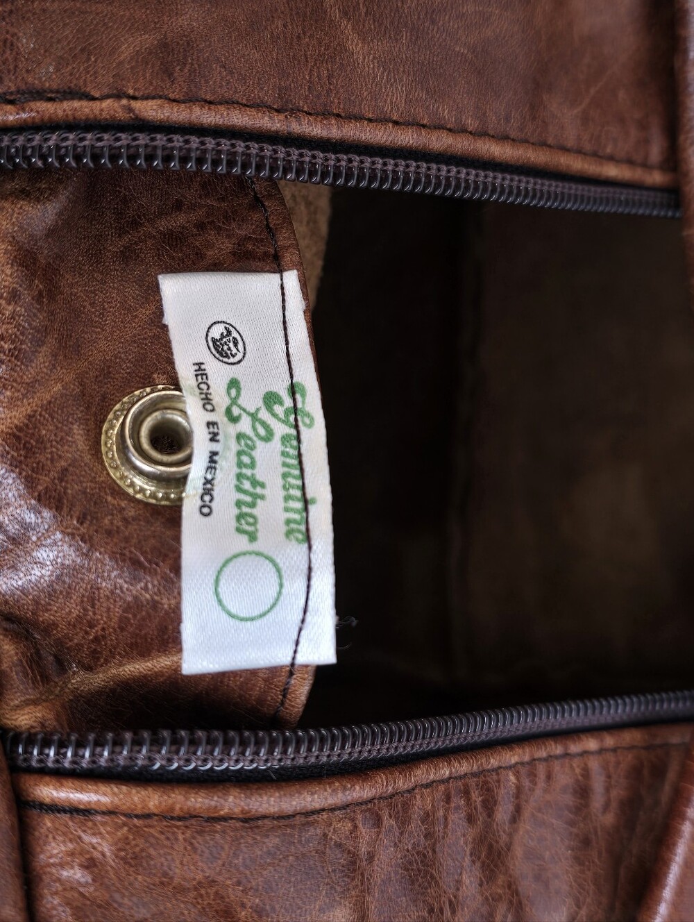 Vintage Made in Mexico Patchwork Distressed Finish Leather Duffle Weekender Bag - Picture 8 of 16